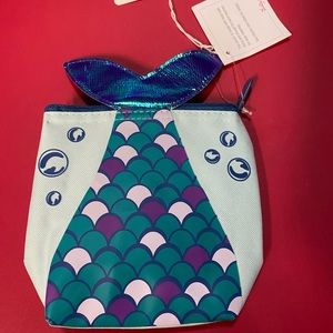 NWT SNACK AND GO POUCH